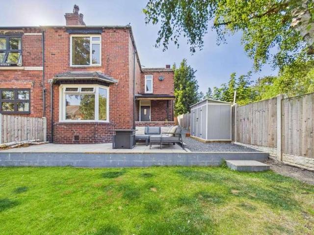 House for sale in Kinsley, West Yorkshire
