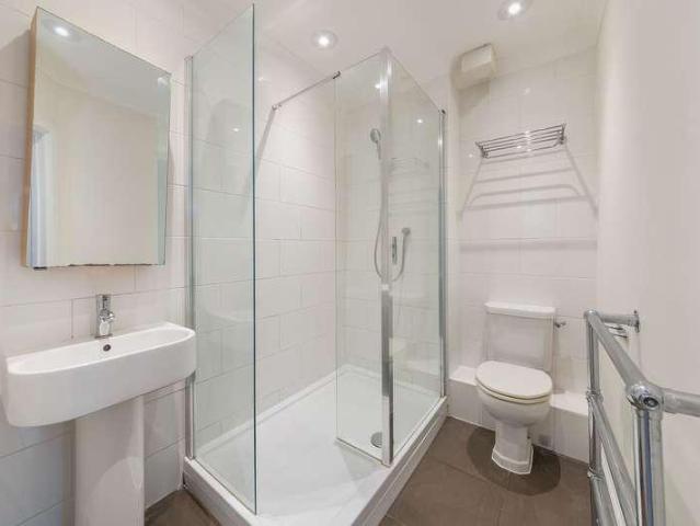 House for sale in Caldecott, Dromore
