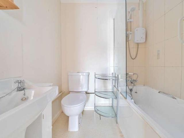 House for sale in Cranleigh, Waverley