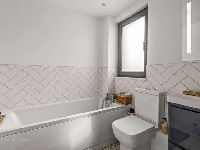 House for sale in Chillington, Strode
