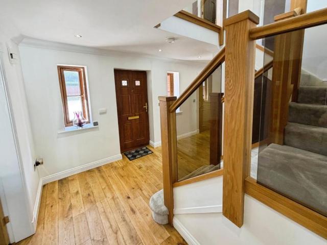 House for sale in Rossmore, Cheshire