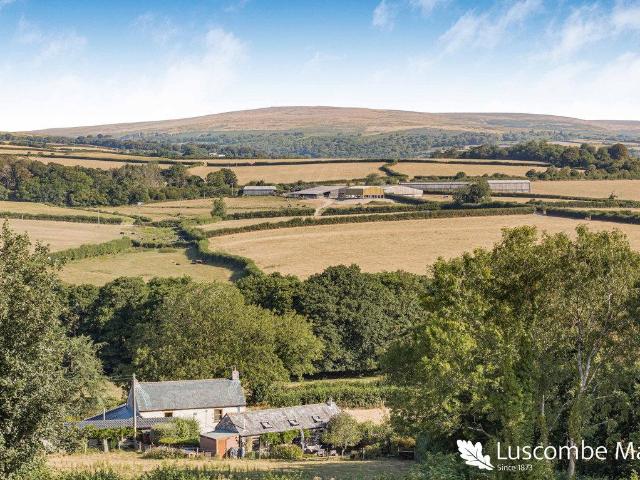 House for sale in Lee Mill, Strode