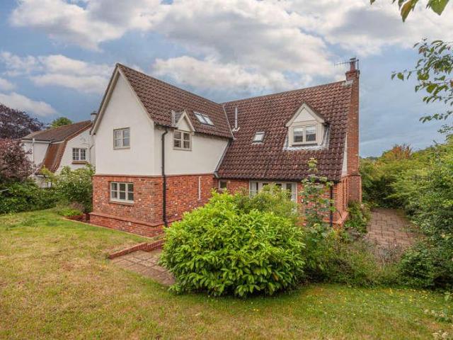 House for sale in Eastbridge, Suffolk