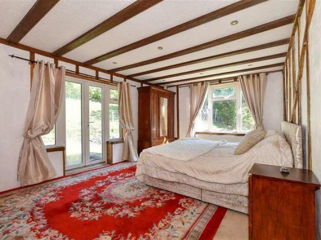 House for sale in Kingston, The Bridge
