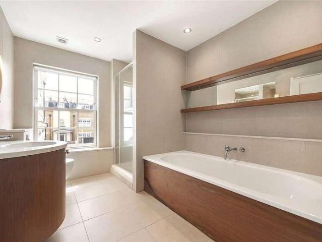 House for sale in Putney, Greater London