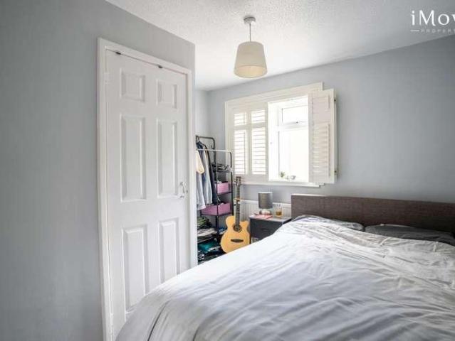 House for sale in London Borough of Croydon, Forestdale