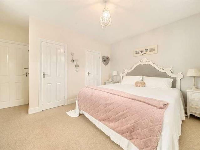 House for sale in Westborough, Surrey