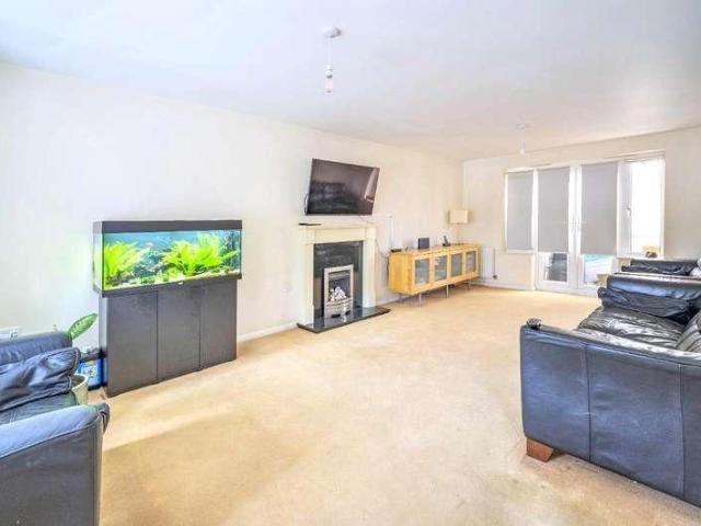 House for sale in Harrowden, Bedford