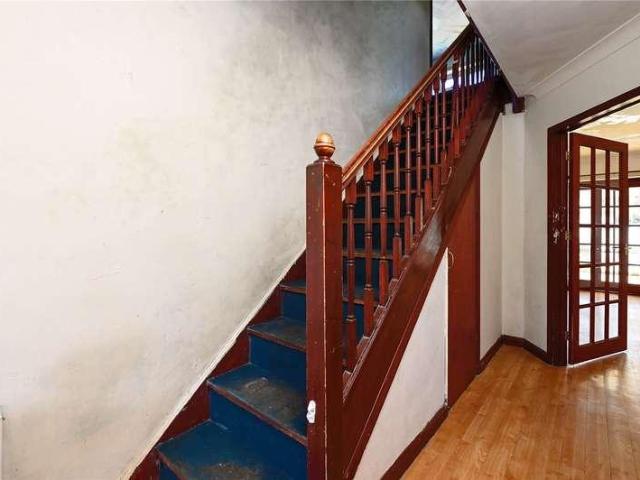 House for sale in Chattern Hill, Spelthorne