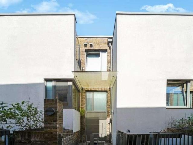 House for sale in Kentish Town, Greater London