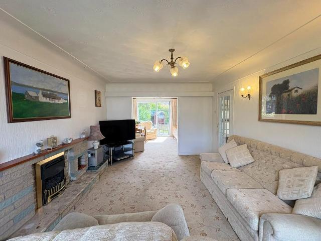 House for sale in Waddicar, Sefton