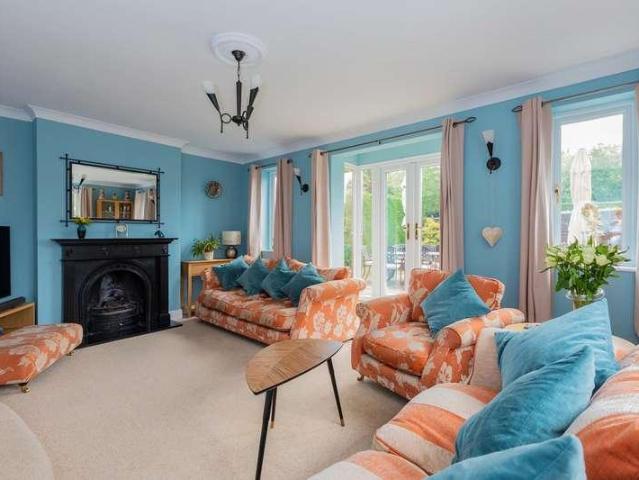 House for sale in Holyport, Maidenhead