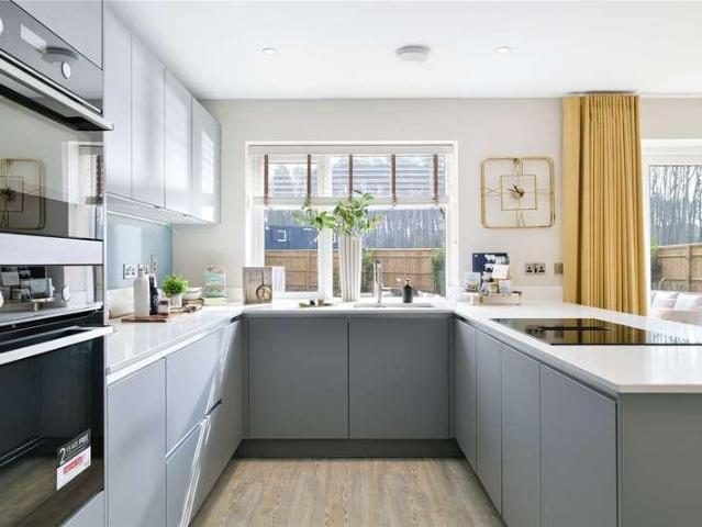 House for sale in Buckler's Park, Crowthorne
