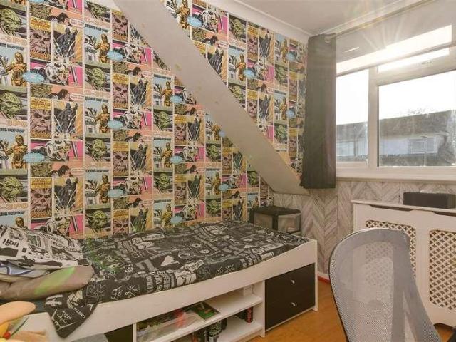 House for sale in Chatham