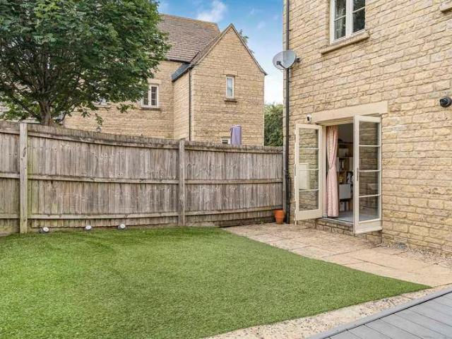House for sale in Fossebridge, Gloucestershire