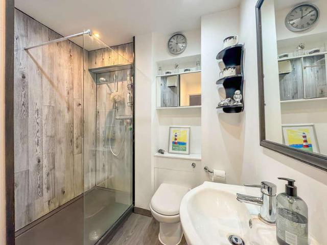 House for sale in Woodditton, Barway