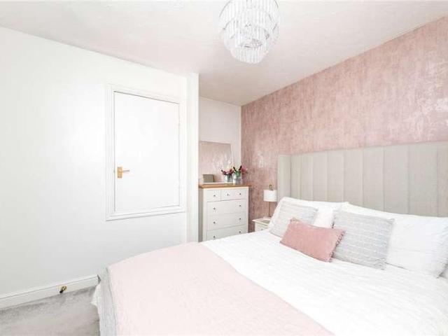 House for sale in Leeds