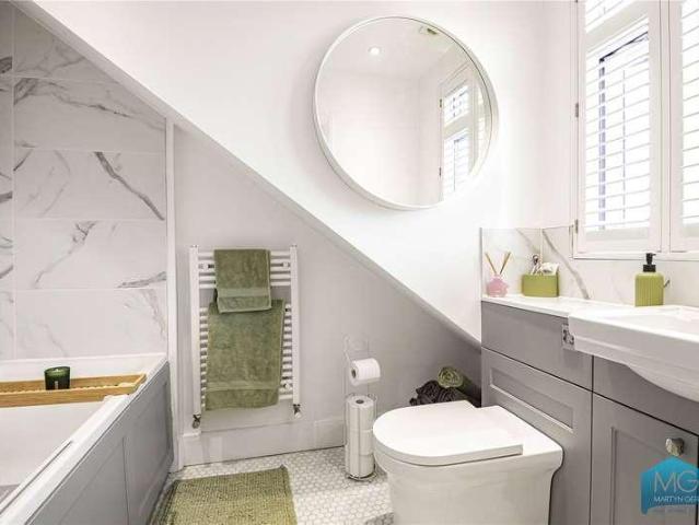 House for sale in Edmonton, Greater London