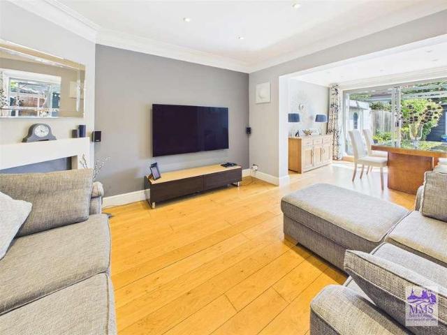 House for sale in Crook Log, Welling