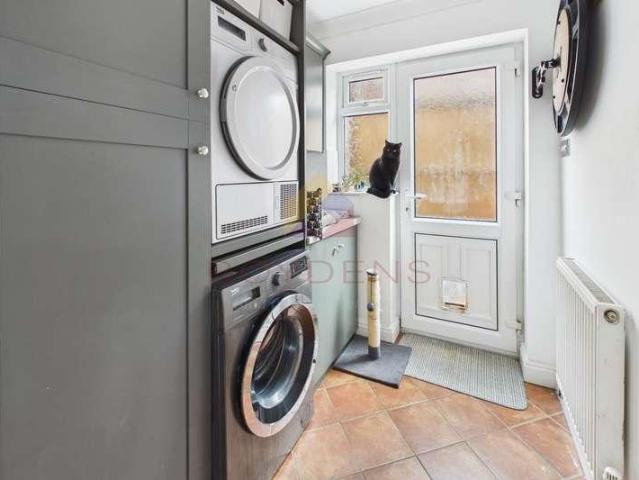 House for sale in Chelmondiston, Suffolk