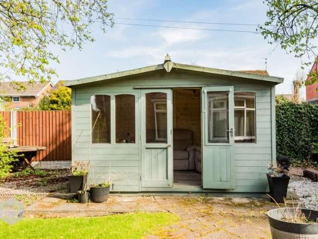 House for sale in Leigh, Bedford