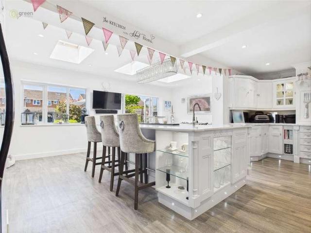 House for sale in Kingshurst, West Midlands