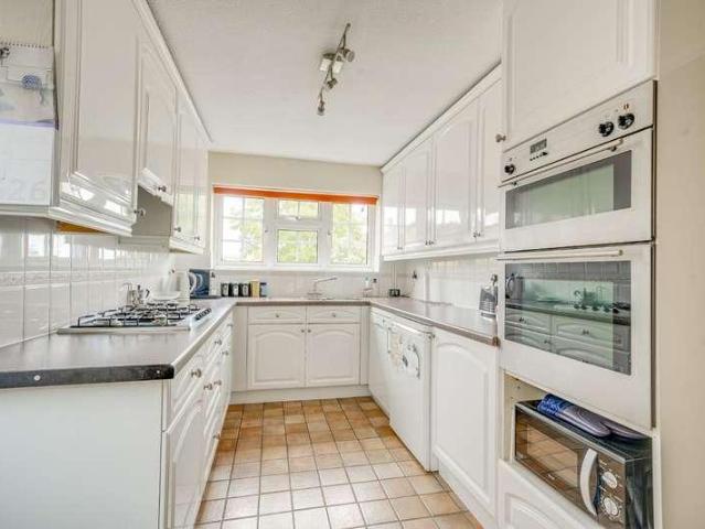 House for sale in Leighton-Linslade, Leighton Buzzard