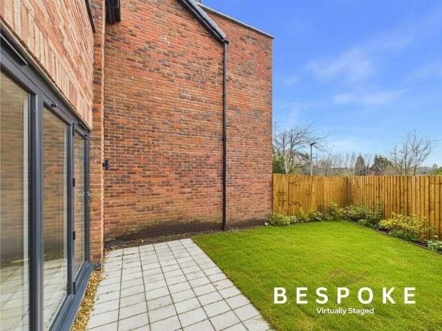House for sale in Hurdsfield, Macclesfield
