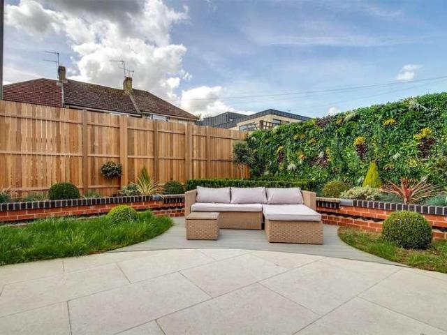 House for sale in New Barnet, Greater London