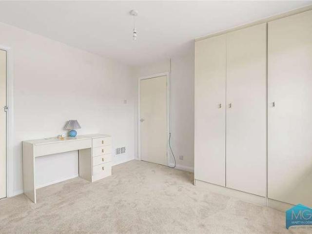 House for sale in High Barnet, Greater London