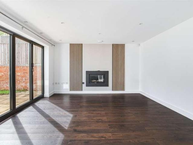 House for sale in Mickleover, East Midlands