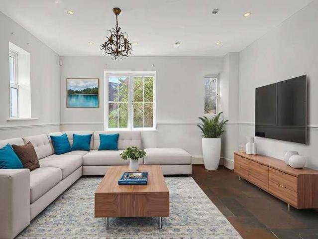 House for sale in Chancellor Park, Chelmsford