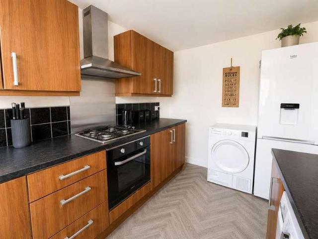 House for sale in Ashton upon Mersey, Trafford Park