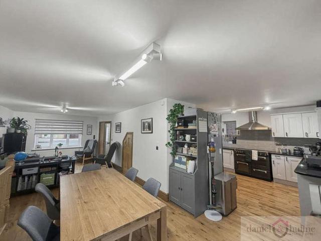 House for sale in Kingsley Moor, Staffordshire