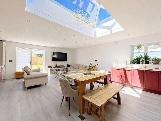 House for sale in Beltinge, The Bridge