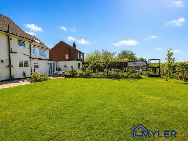 House for sale in Widnes