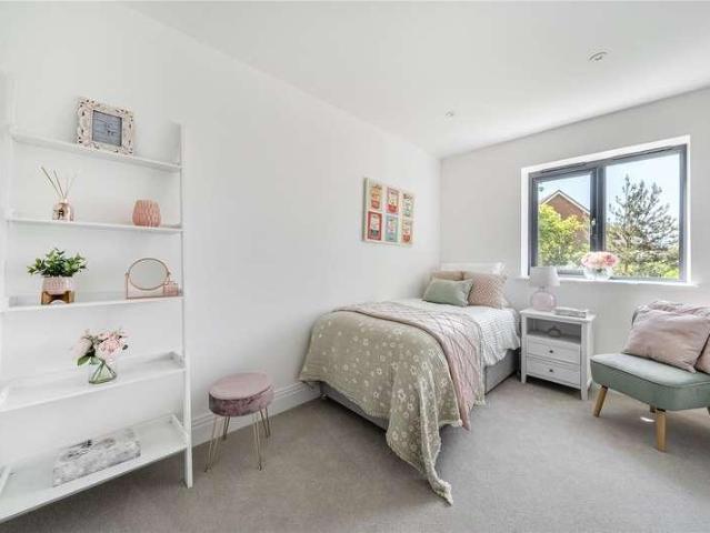 House for sale in Dettingen Park, Deepcut