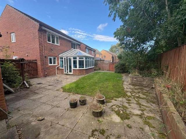 House for sale in Firthcliffe, Liversedge