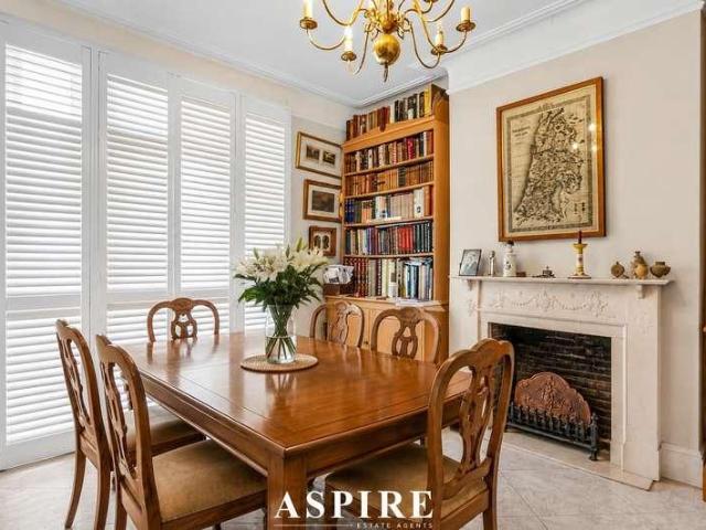House for sale in Alton Barnes, Essex