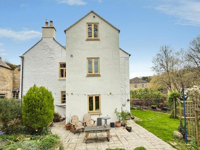 House for sale in Brimscombe and Thrupp, School House