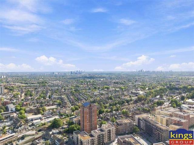 House for sale in Upper Walthamstow, Greater London