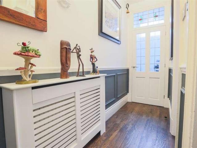 House for sale in Shirley, West Midlands