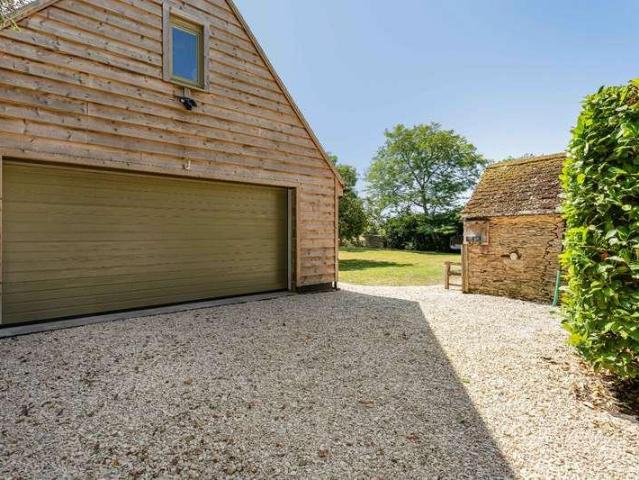 House for sale in Black Bourton, Oxfordshire