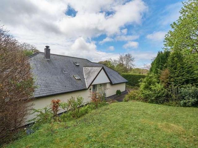 House for sale in Fossebridge, Gloucestershire