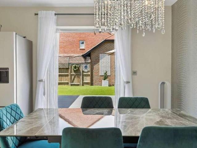 House for sale in Aston Clinton, Buckinghamshire