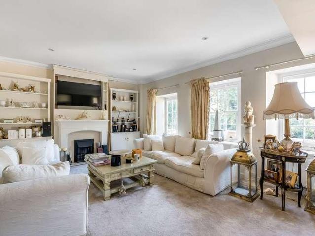 House for sale in St James, Sandown Park
