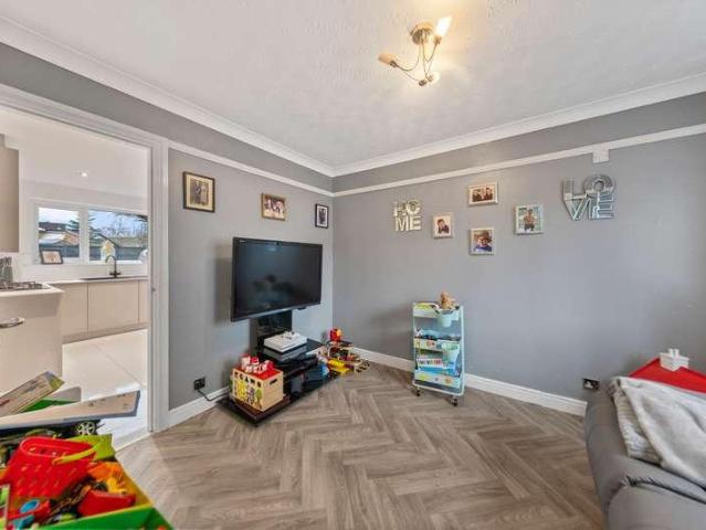 House for sale in Burtonwood and Westbrook, Warrington