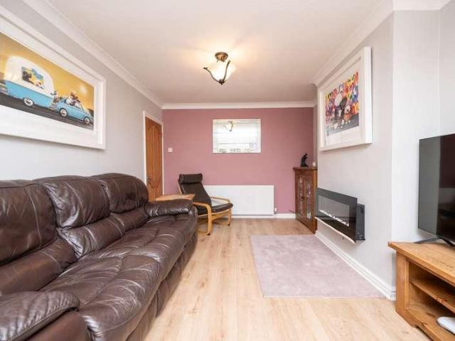 House for sale in Shirley, West Midlands