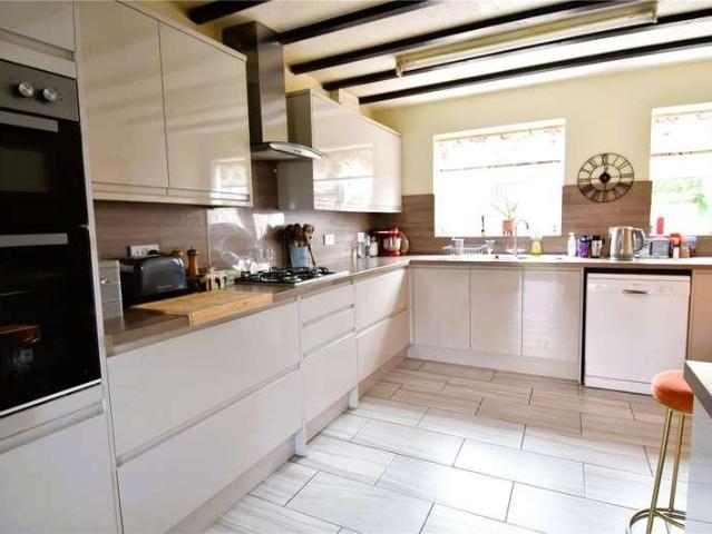 House for sale in Crookhill, Worcestershire