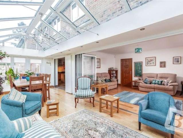 House for sale in Ongar, Epping